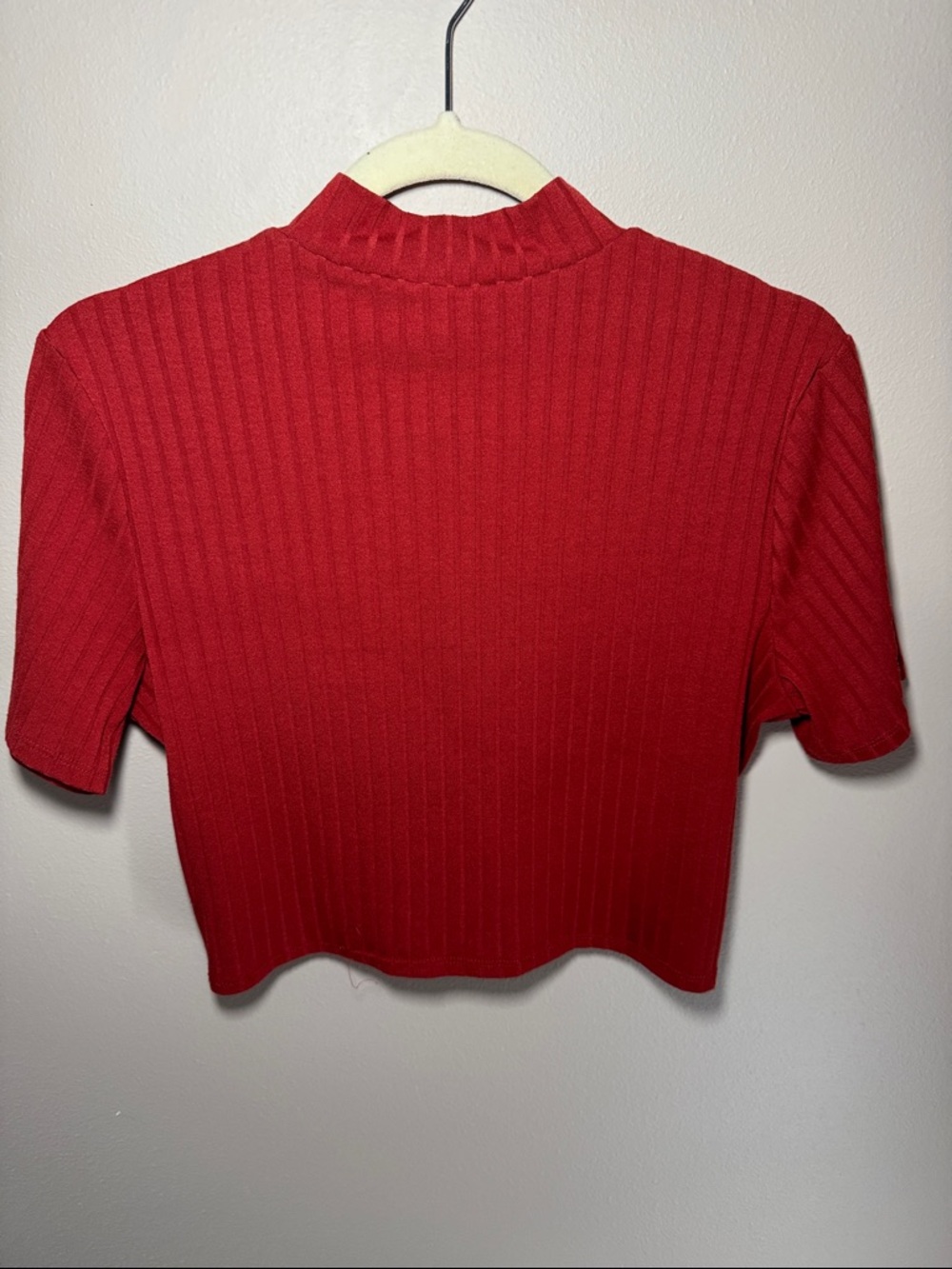 Express orange Ribbed V-Cut Crop Top - Picture 3 of 3